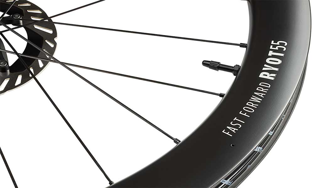 FFWD Ryot 55 wheelset