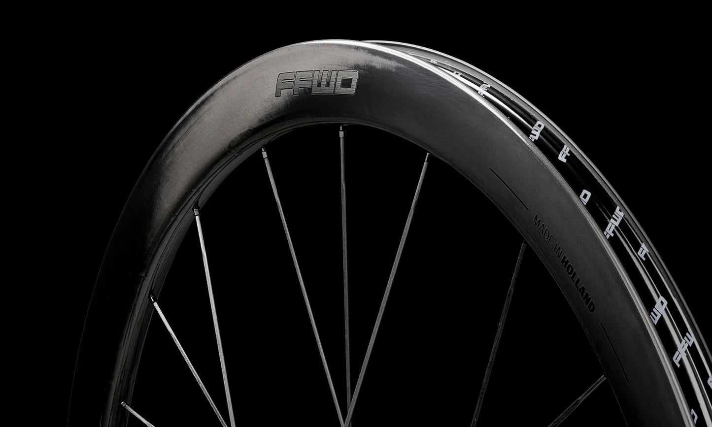 FFWD Raw 44 gloss wheelset