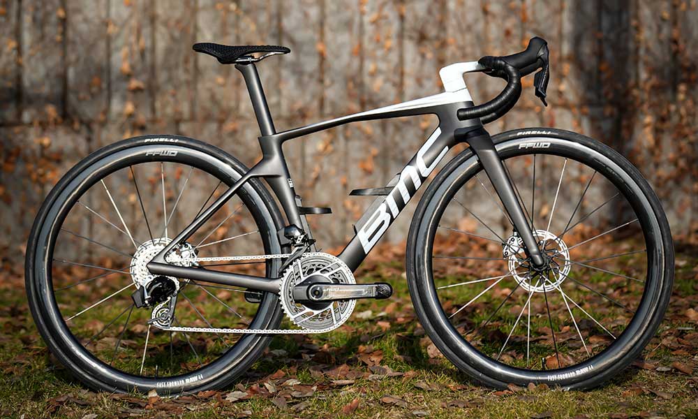 FFWD Raw 44 gloss wheelset